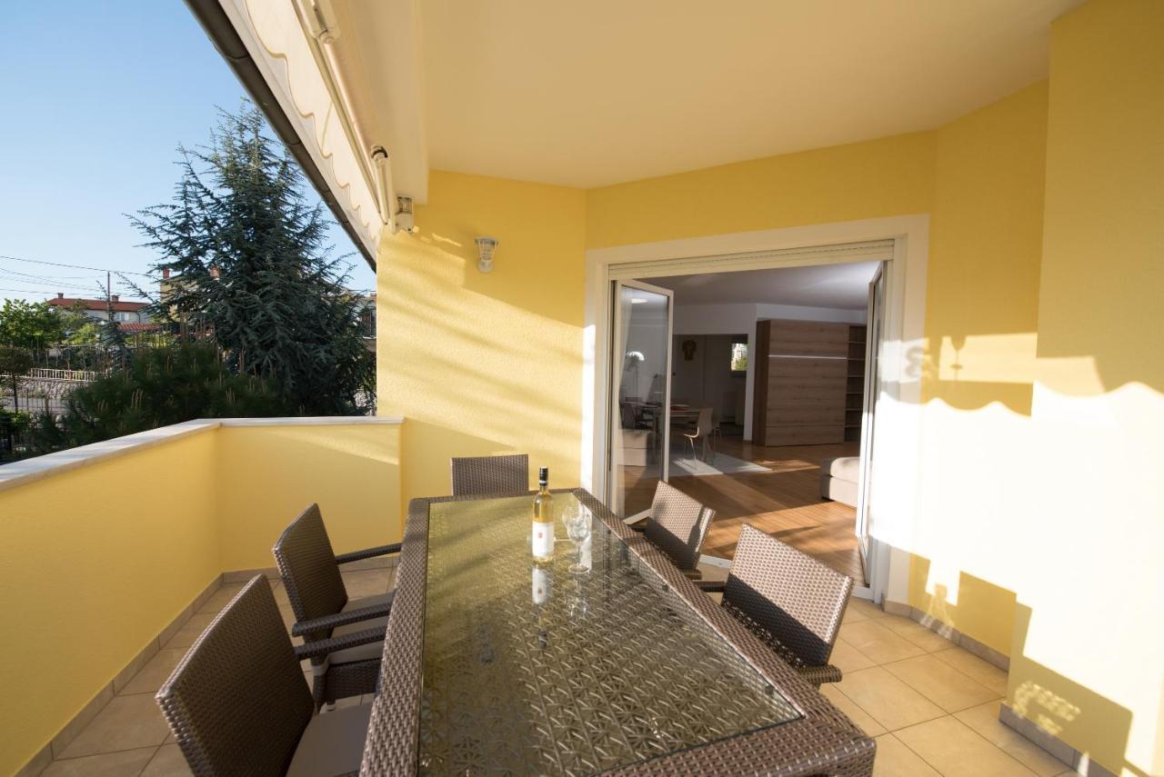 Apartmani Bilic 卡斯塔 外观 照片