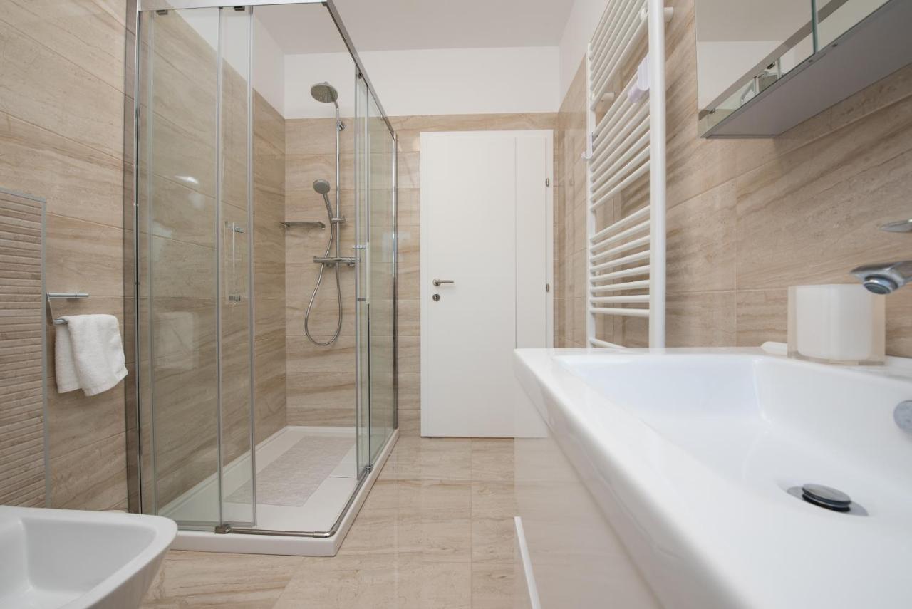 Apartmani Bilic 卡斯塔 外观 照片